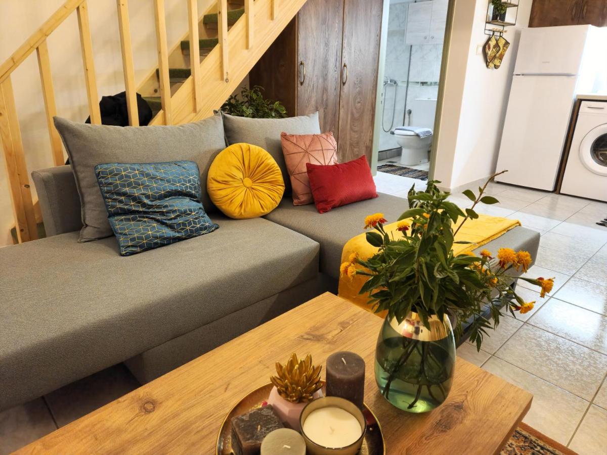 Luxury Loft Apartment Vivian Патра Экстерьер фото